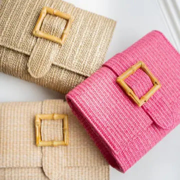 Janie Straw Clutch in Gold